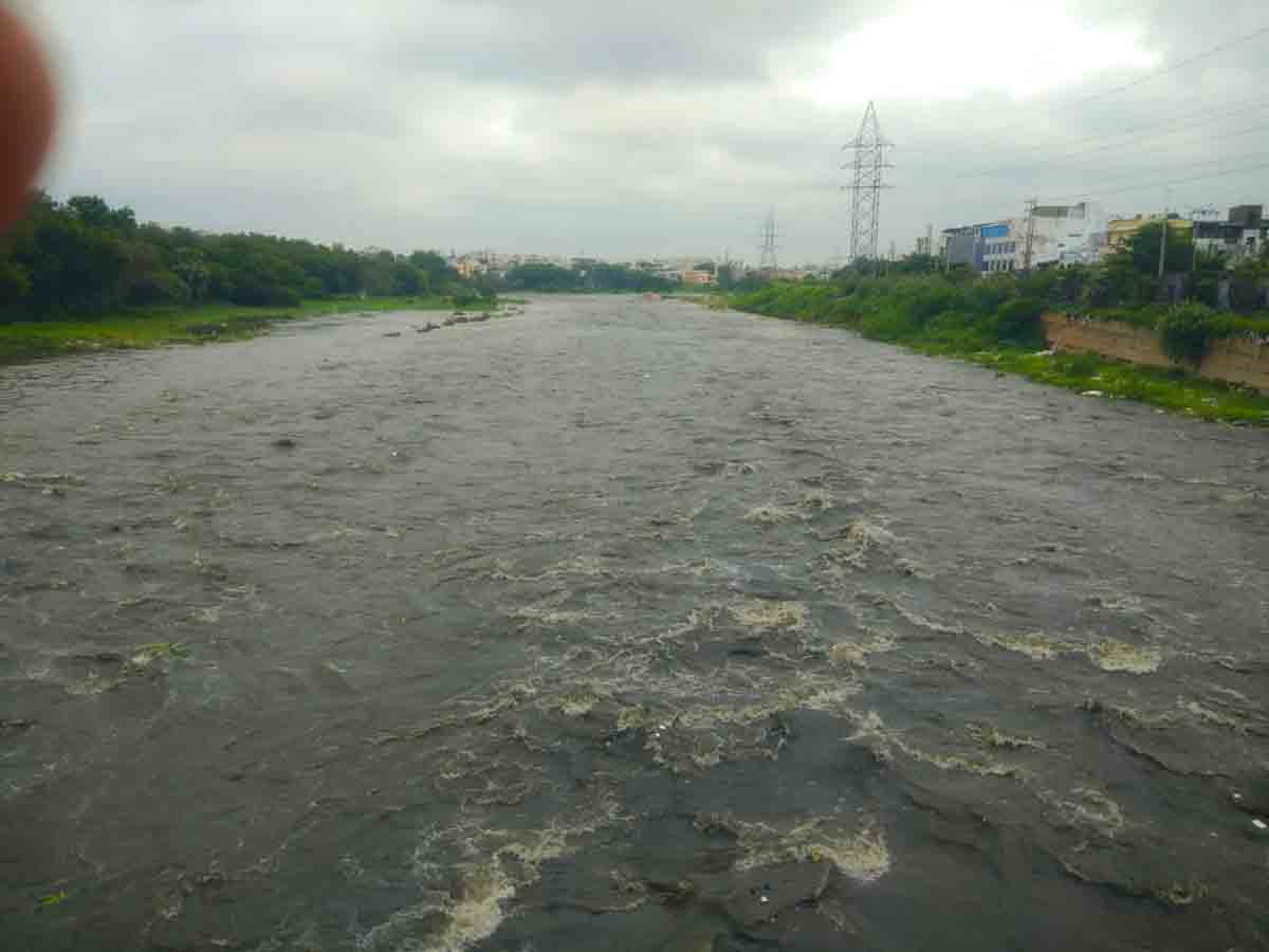 మూసీకి భారీ వరద.. పరివాహక ప్రాంతాల్లో హైఅలర్ట్‌