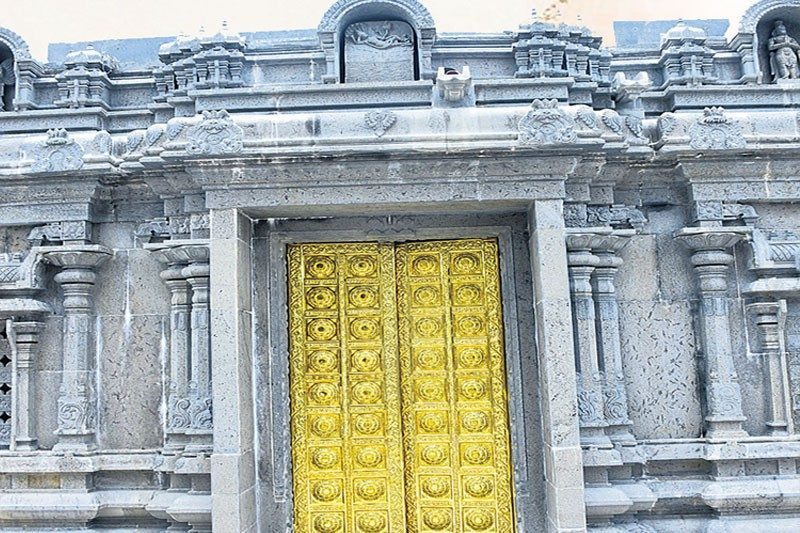 యాదాద్రికి హస్త కళా హంగులు