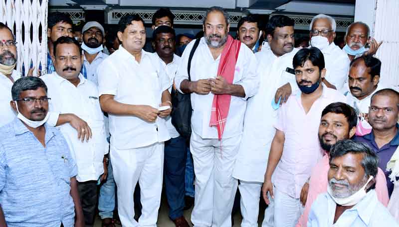 కొత్త వ్యవసాయ చట్టాలతో రైతులకు తీరని నష్టం