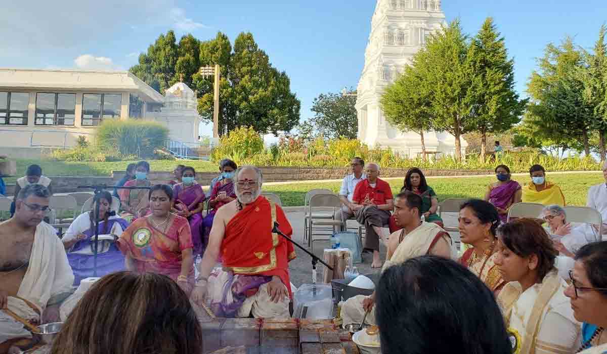 ఒహాయో డేటన్ హిందూ దేవాలయంలో వైభవంగా రుద్ర, చండీ హోమాలు