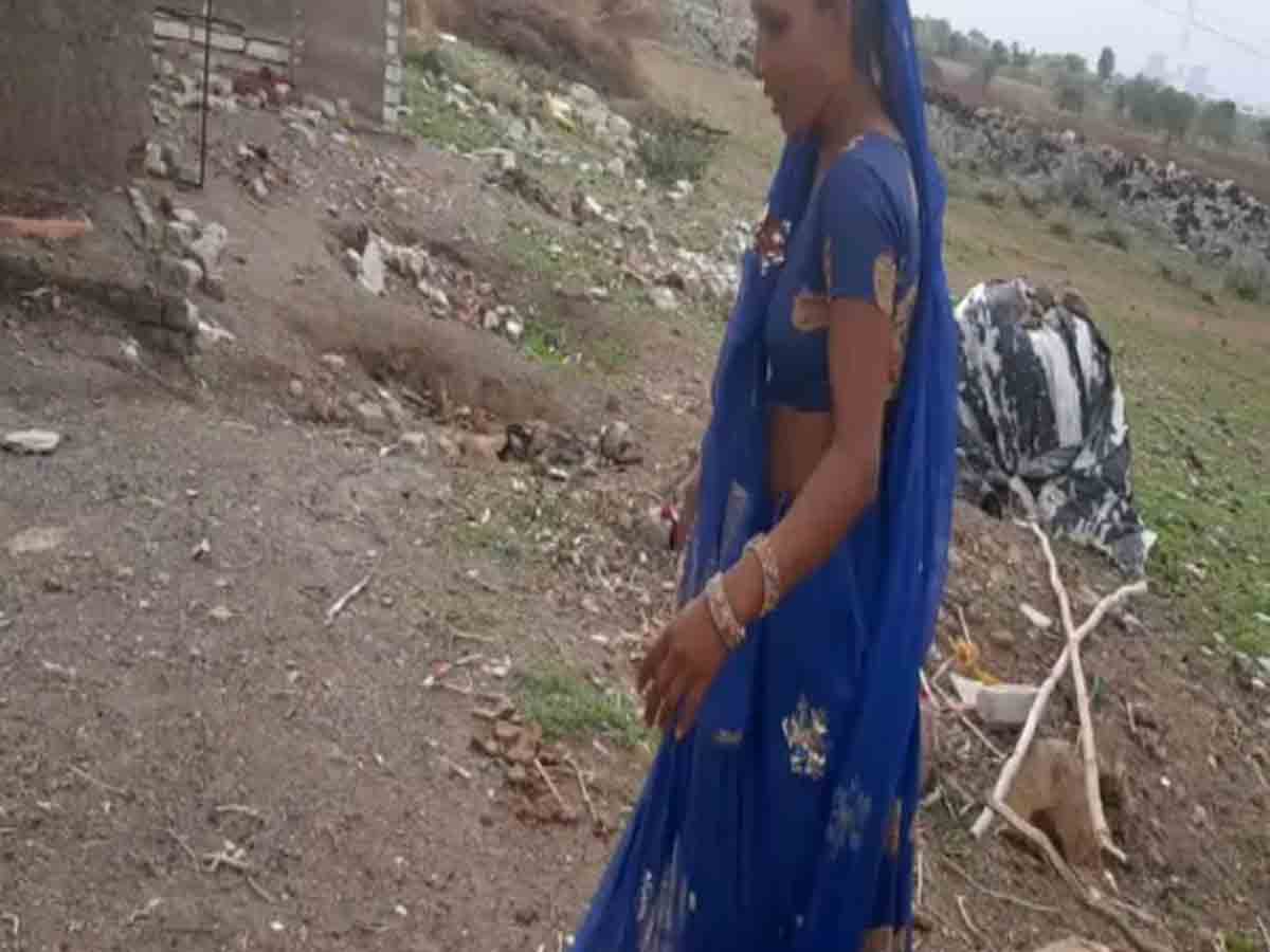 కరోనా టీకాపై అపోహాలు.. ఇండ్ల నుంచి పారిపోయిన గిరిజనులు
