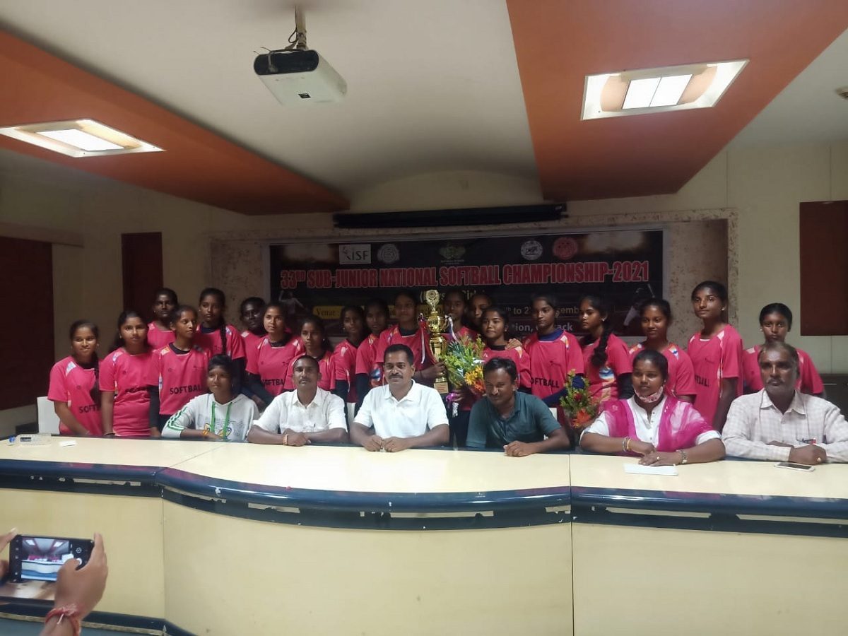 Siddipet: జాతీయ సాఫ్ట్‌బాల్‌ పోటీల్లో తెలంగాణ జట్టుకు బంగారు పతకం