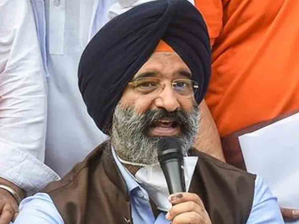 Siddhu a Human Bomb | సిద్ధూ ఓ మాన‌వ బాంబు.. అకాలీద‌ళ్ నేత సిర్సా