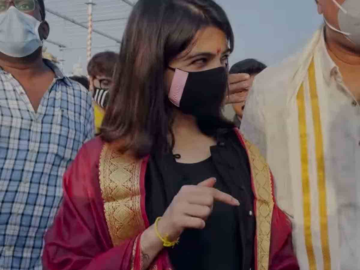 బుద్ధుందా..? తిరుప‌తిలో జ‌ర్న‌లిస్టుపై స‌మంత ఆగ్ర‌హం