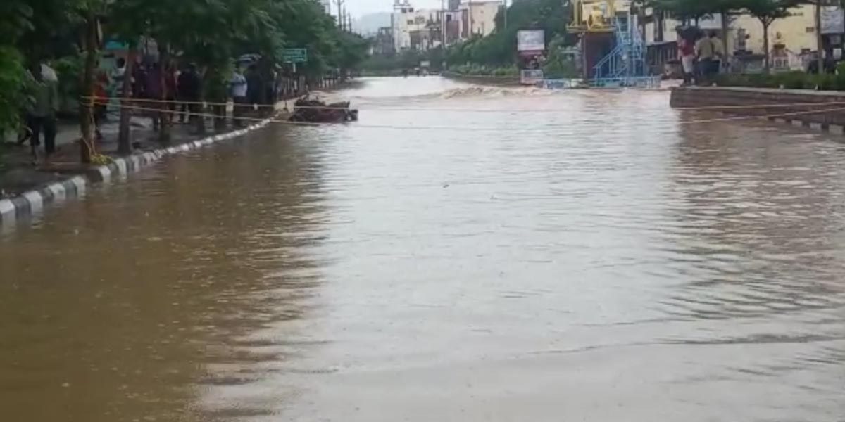 సిరిసిల్లకు బయలుదేరిన డీఆర్‌ఎఫ్‌ బృందాలు