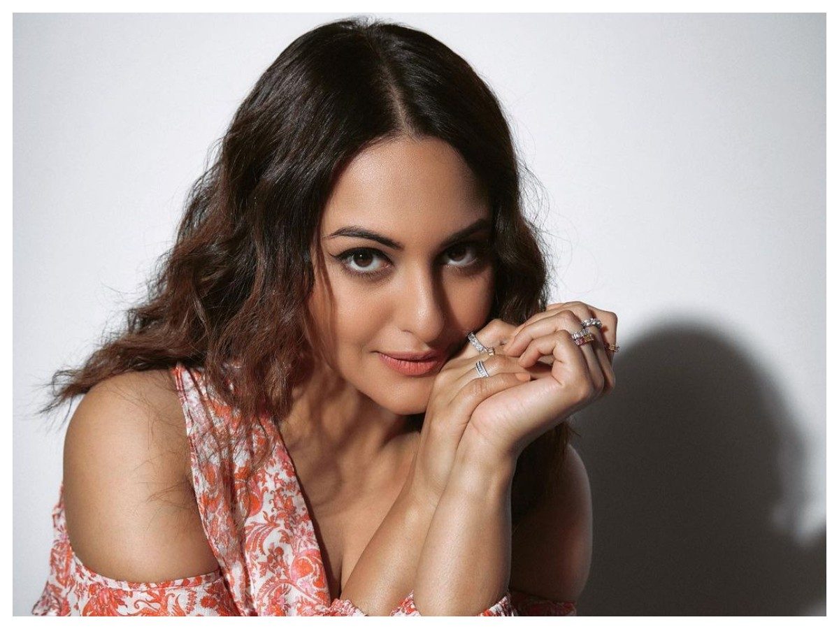 Sonakshi Sinha | సోనాక్షి సిన్హా బ్యూటిఫుల్ ఇమేజస్