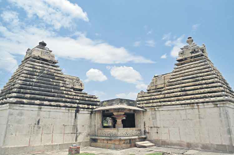 అచ్చమైన తెలుగు భాష కనిపించే శాసనం?