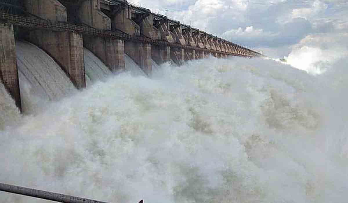 శ్రీరాంసాగర్కు కొనసాగుతున్న వరద.. 36 గేట్లు ఎత్తివేత