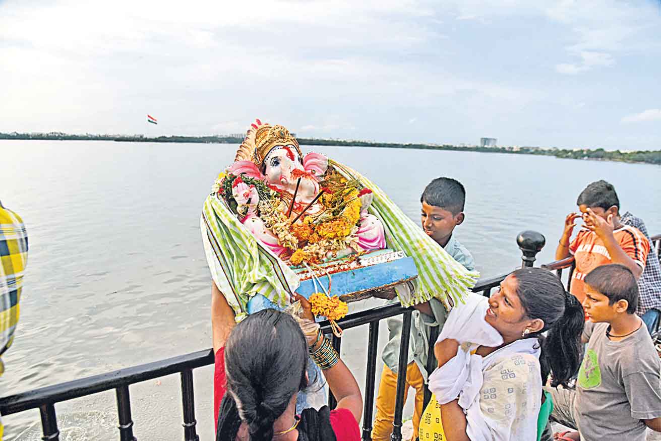 నిమజ్జనం ఆంక్షలపై సుప్రీంలో అప్పీల్‌!