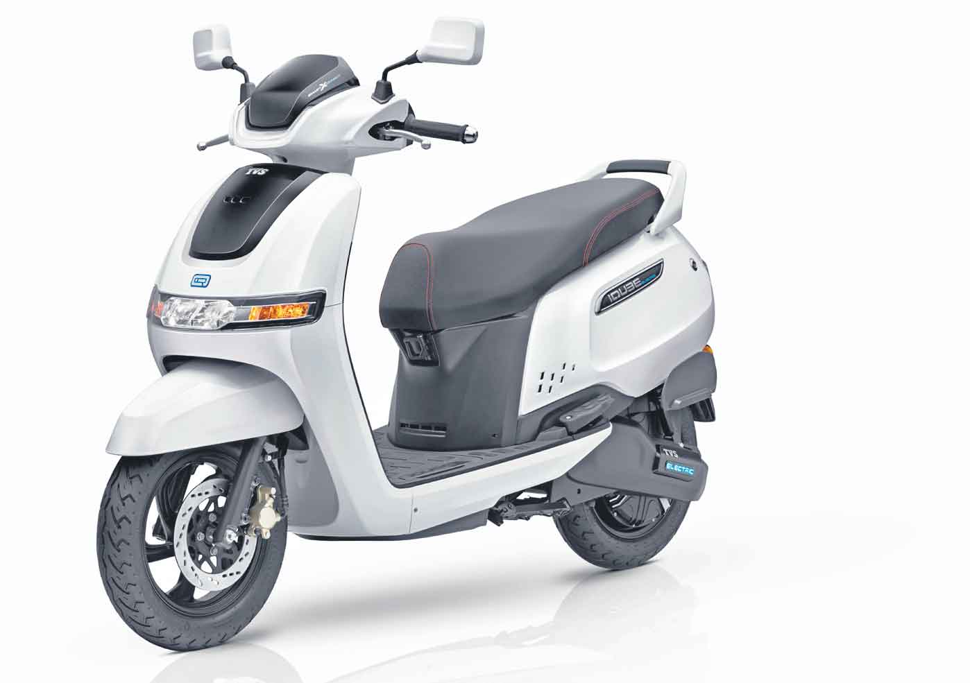 మార్కెట్లోకి టీవీఎస్‌ ఈ-స్కూటర్‌