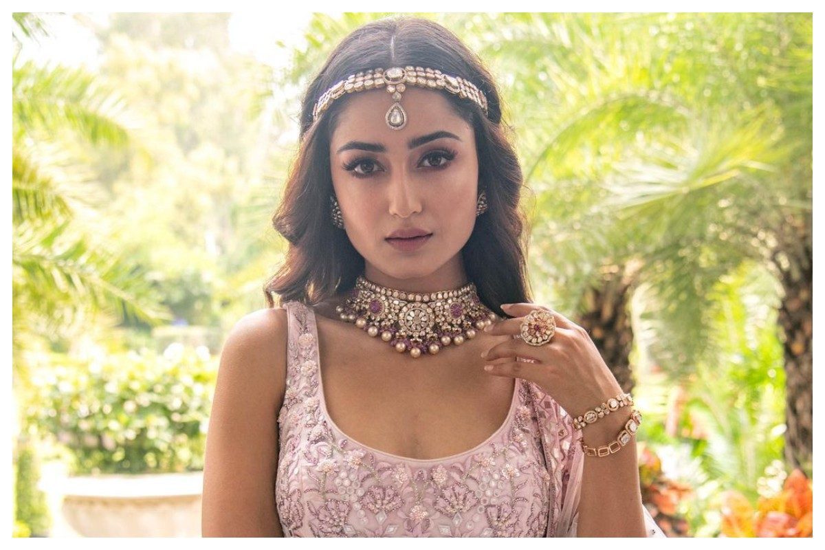 Tridha Choudhury | అందాల సోయగం త్రిథా చౌదరి