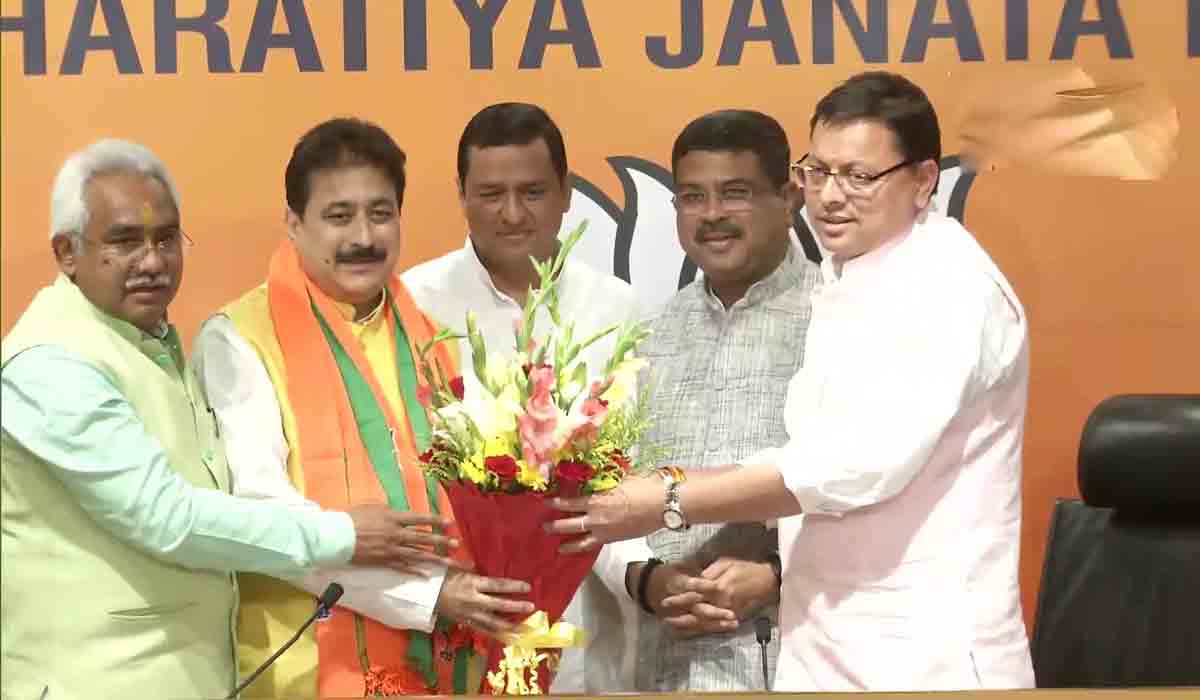 Congress MLA: బీజేపీలో చేరిన కాంగ్రెస్ ఎమ్మెల్యే రాజ్‌కుమార్‌