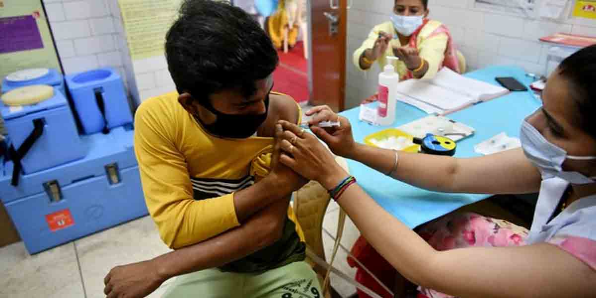 Vaccination: రాష్ట్రాలకు 65 కోట్ల‌కుపైగా వ్యాక్సిన్ డోసులు: కేంద్రం