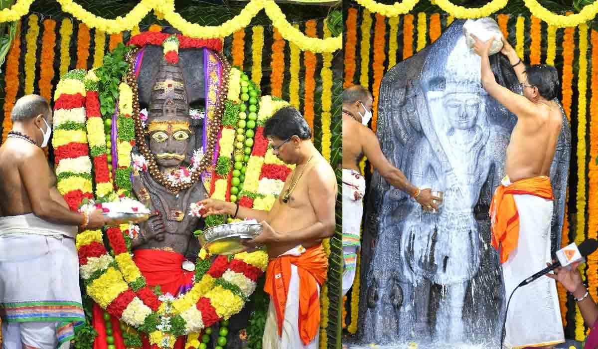 శ్రీశైలంలో వీరభద్రుడికి ప్రత్యేక పూజలు