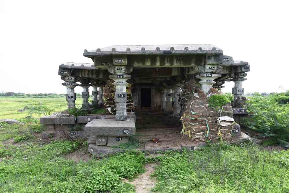 మొగిలిచర్ల మహచరితం..