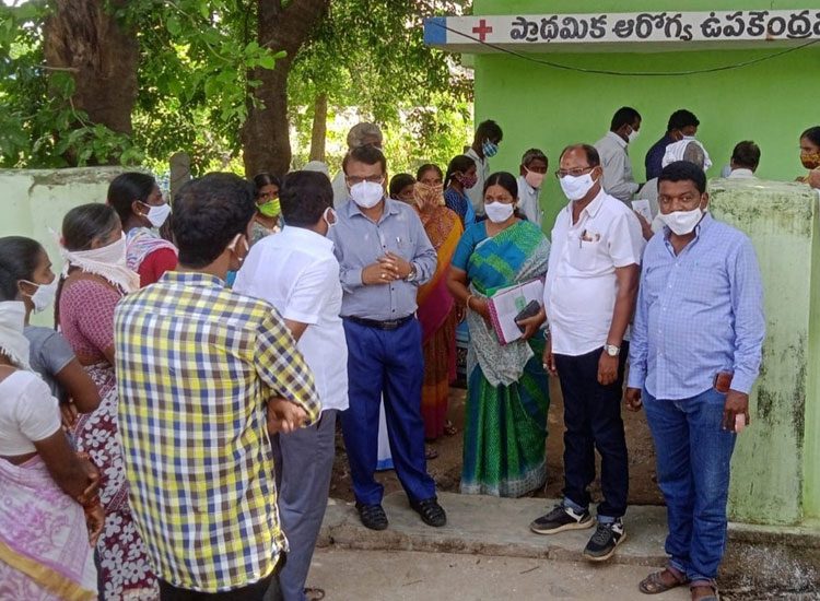 కొవిడ్‌ నిబంధనలు తప్పనిసరిగా పాటించాలి