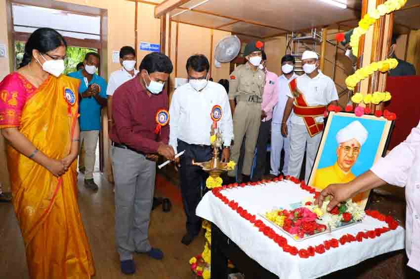 పాఠశాలే విజ్ఞాన భాండాగారం