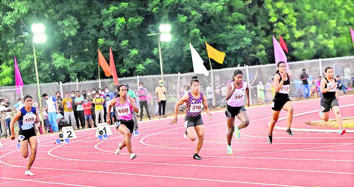 ఆరంభం అదరహో..