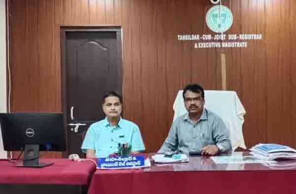 ప్రజలను అప్రమత్తం చేయాలి