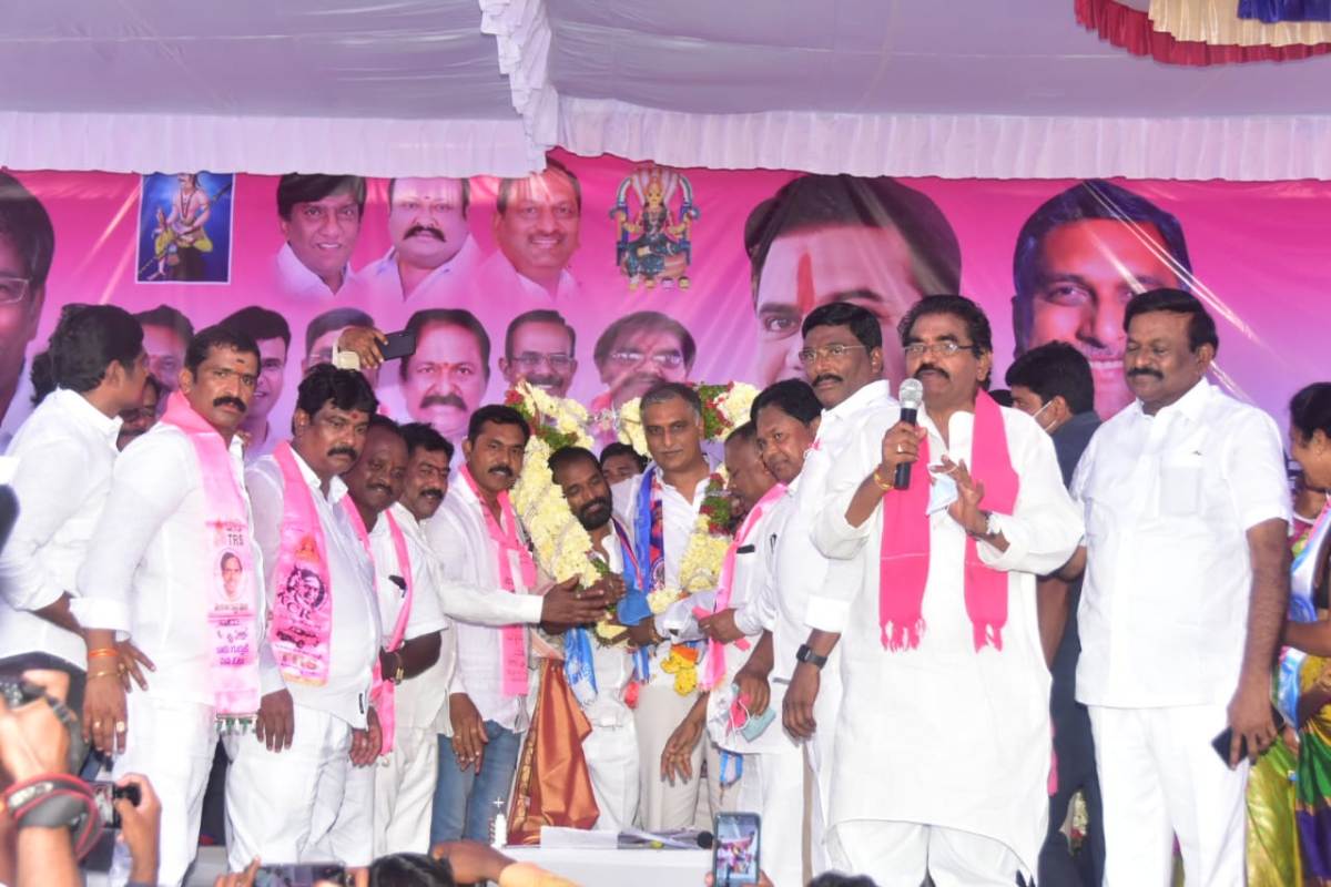 Huzurabad | హుజూరాబాద్‌లో కదం తొక్కిన గౌడన్నలు.. సభ సక్సెస్ అంటూ గులాబీ శ్రేణుల ఆనందం