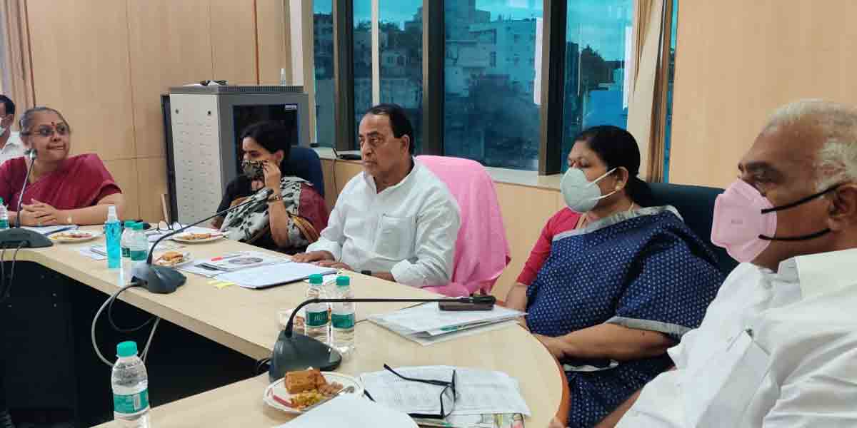 పర్యావరణం, అటవీ సంరక్షణే ధ్యేయం : మంత్రి ఐకే రెడ్డి