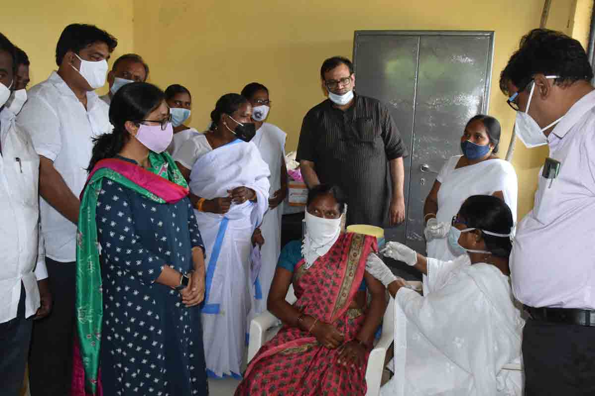 Adilabad | రెండు జిల్లాలో మెగా వ్యాక్సినేషన్‌ డ్రైవ్‌ షురూ..