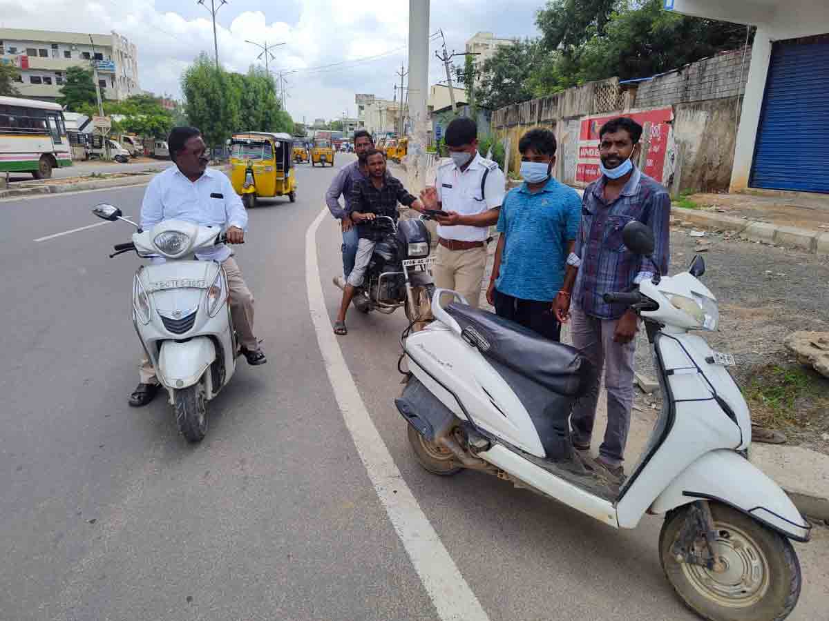 ఇంటికే ‘ఈ-చలాన్‌’