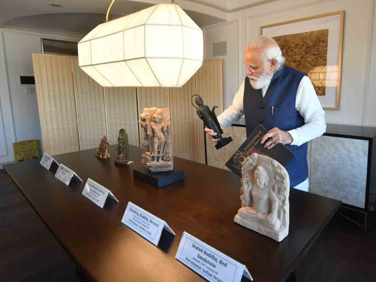 157 కళాఖండాలు, పురాతన వస్తువులను భారత్‌కు అప్పగించిన అమెరికా