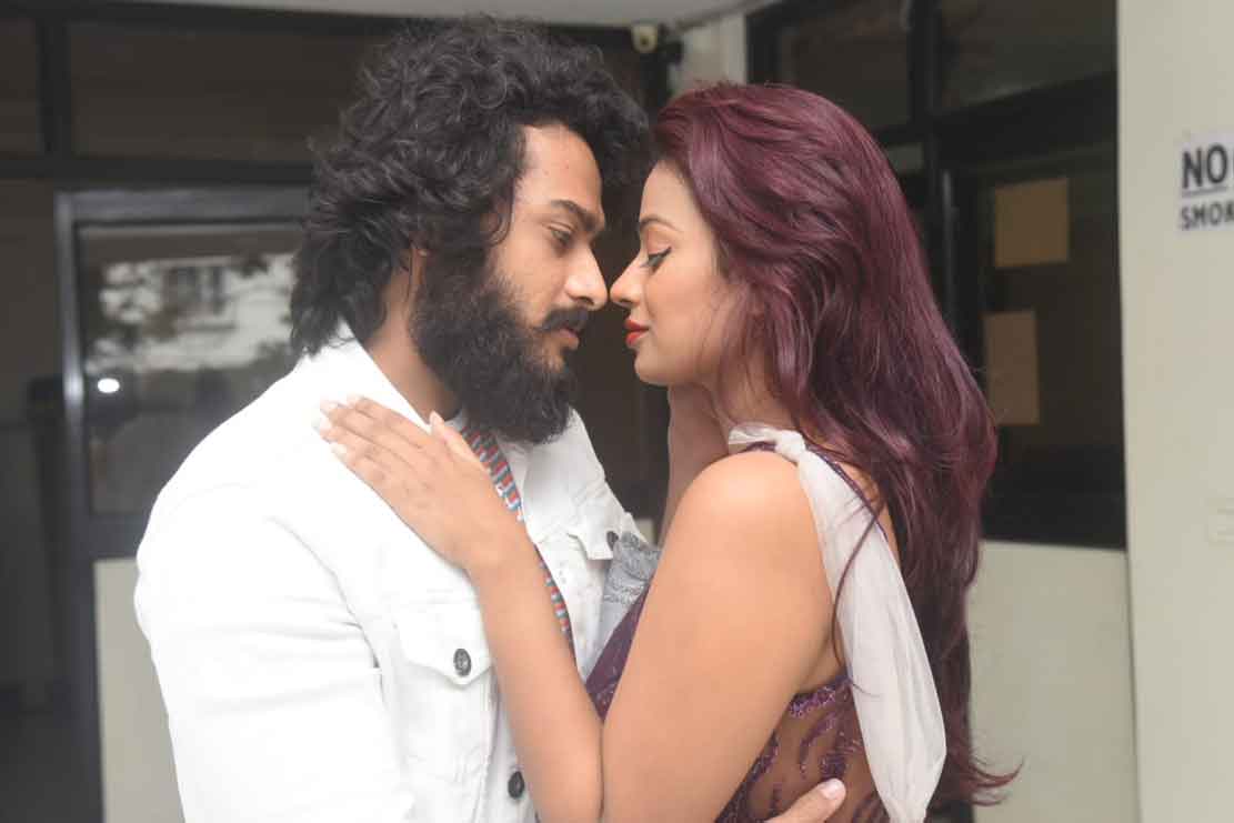 Honey Trap movie | ట్రాప్‌లో పడేదెవరు?