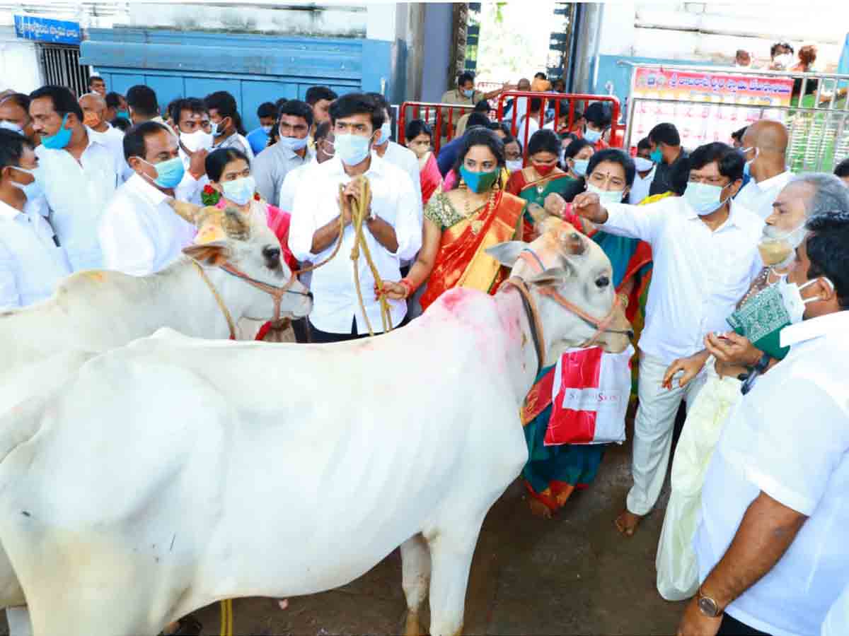 స్వరాష్ట్రంలోనే ఆలయాల అభివృద్ధి : బోయినపల్లి వినోద్‌కుమార్‌