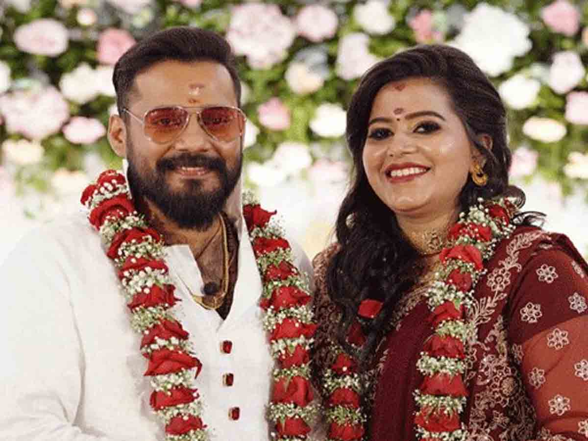 Bala: పుకార్లకి ఫుల్ స్టాప్ పెడుతూ త‌న భార్య‌ని ప‌రిచ‌యం చేసిన న‌టుడు