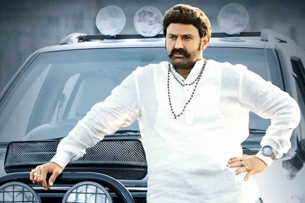 దసరాకు ట్రిపుల్ ధమాకా ప్లాన్ చేస్తున్న నందమూరి బాలకృష్ణ