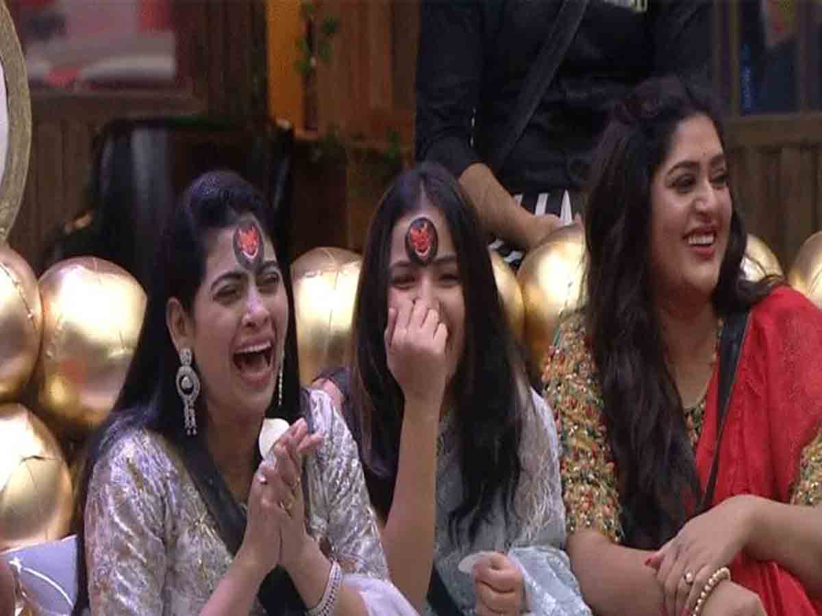 Siri: బిగ్ బాస్ హౌజ్‌లో దెయ్యం ఎవ‌రో చెప్పిన కంటెస్టెంట్స్