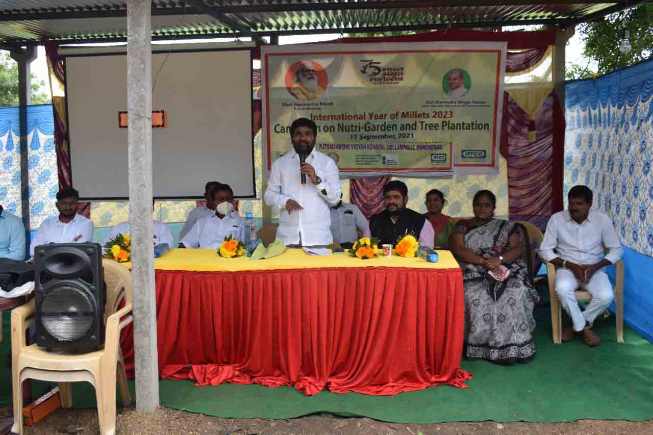 మహిళలకు చిరుధాన్యాల ప్రాముఖ్యతను వివరించాలి