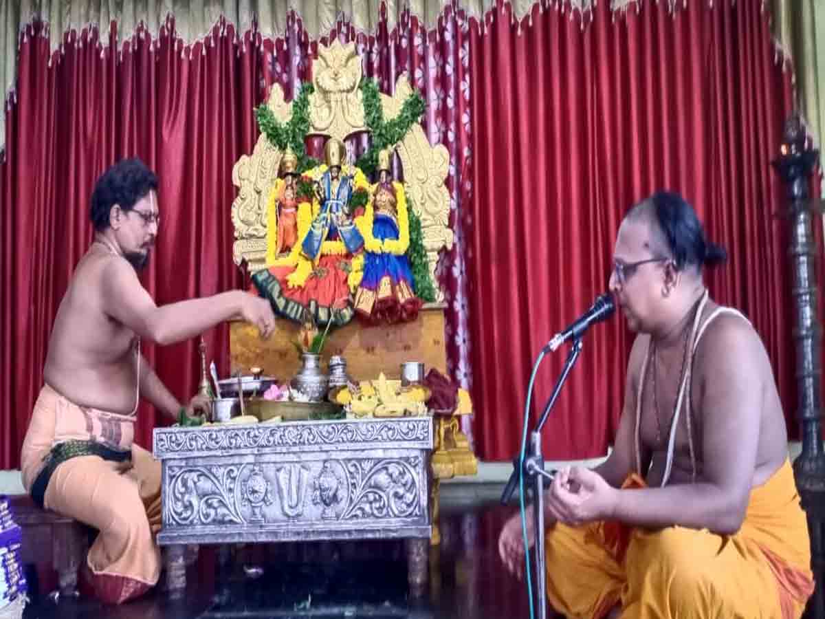 Bhadradri temple | భద్రాద్రి రామయ్యకు స్వర్ణ పుష్పార్చన…