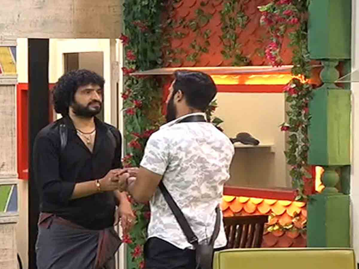 Bigg Boss: గుంట న‌క్క ఎవరో తెలుసుకునేందుకు నానా క‌ష్టాలు పడిన ర‌వి