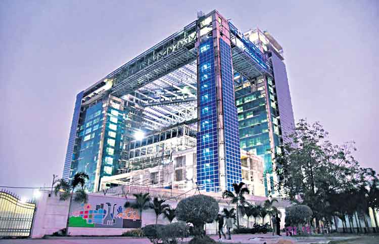 రాష్ట్రానికి రక్షణ కవచం