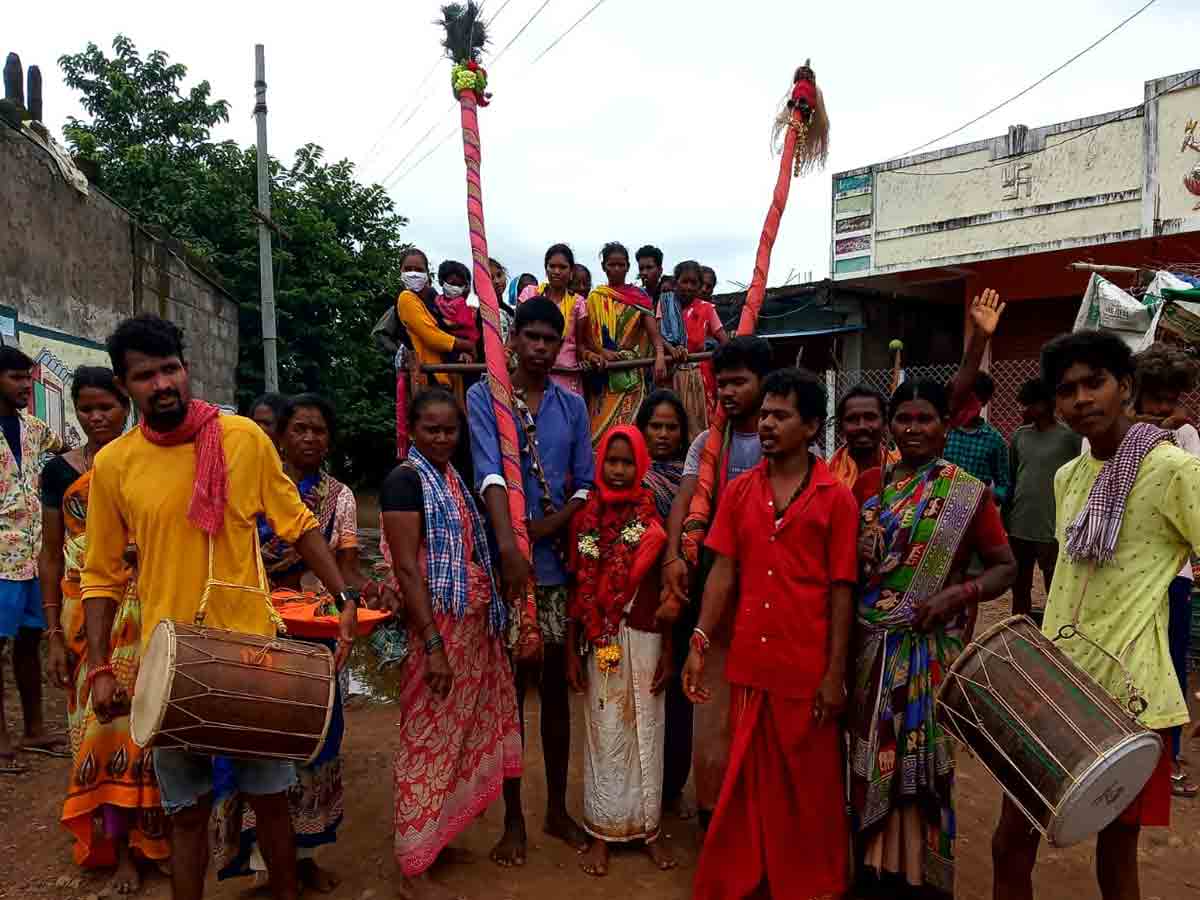 Parnashala | అత్యంత వైభవంగా గిరిజన జాతర..