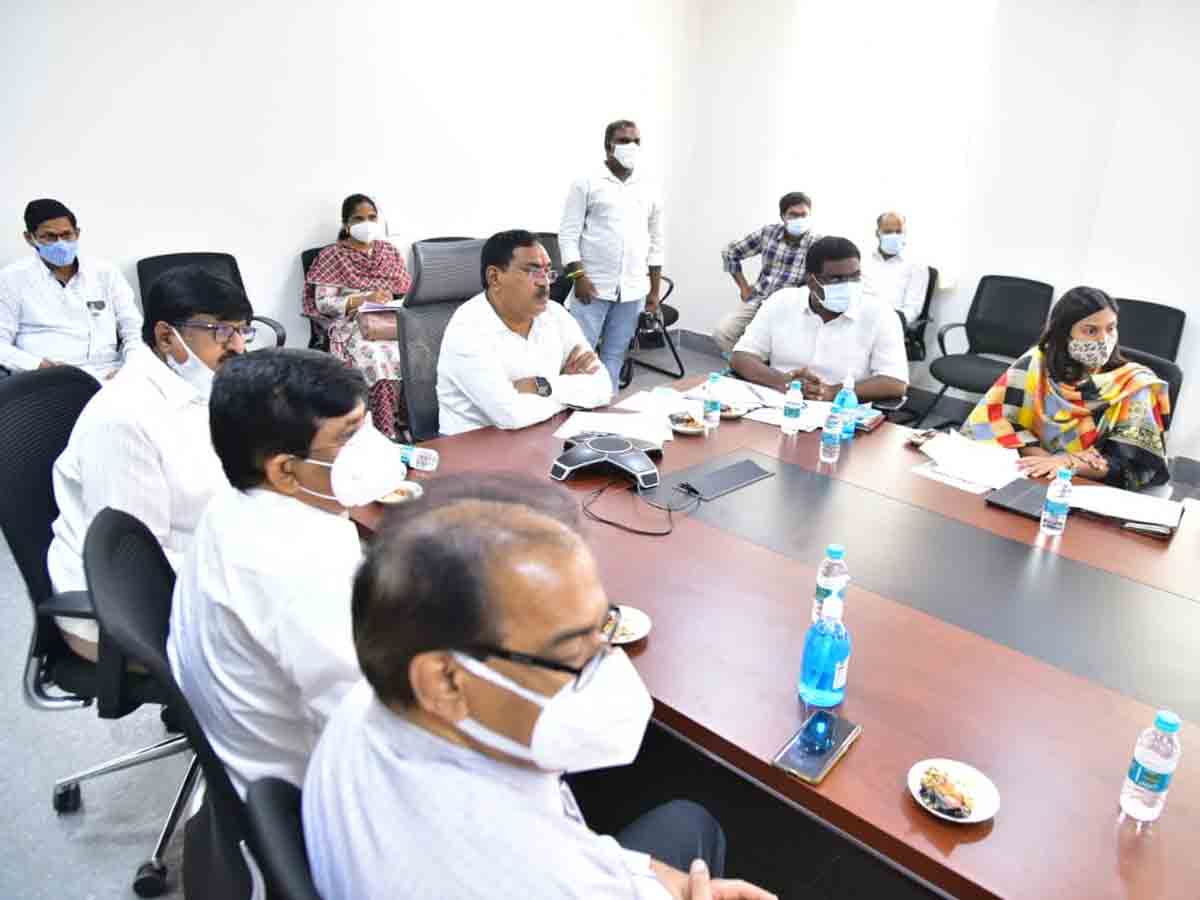 రేపటి నుంచి 18 ఏండ్లు నిండిన వారందరికి వ్యాక్సినేషన్‌ : మంత్రి ఎర్రబెల్లి