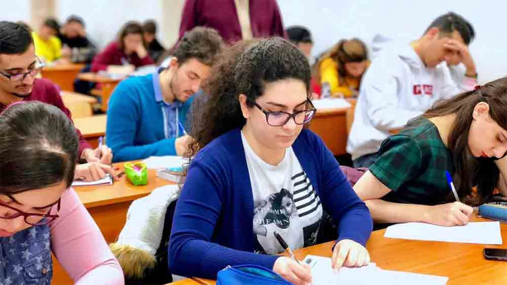 ఇంగ్లిష్‌లో మాట్లాడుదాం అలవోకగా