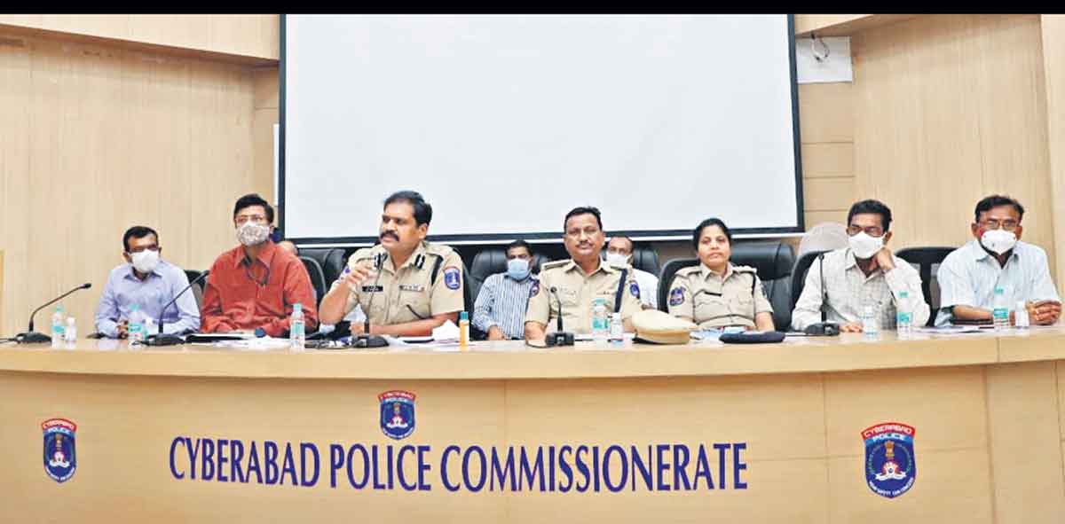 చవితి ఉత్సవాలు ప్రశాంతంగా జరగాలి