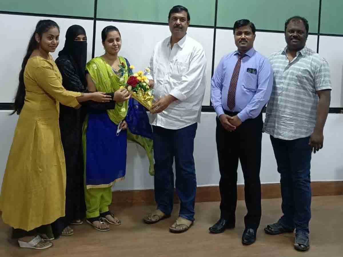 Campus Placements | క్యాంపస్ ప్లేస్‌మెంట్స్‌లో ఎస్‌బీఐటీ విద్యార్థుల ఎంపిక