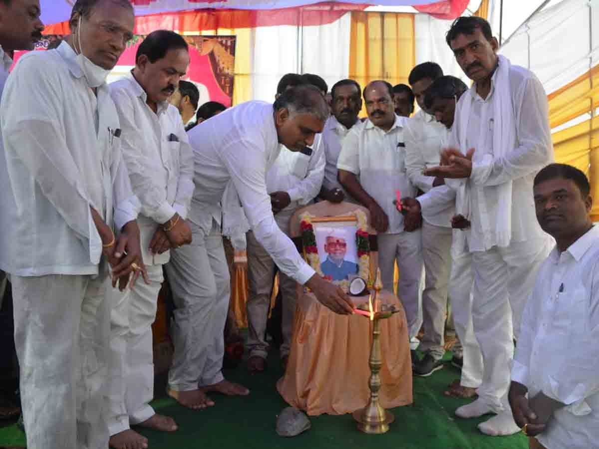 బంగారు తెలంగాణ సాధించడమే కొండాకు అసలైన నివాళి : మంత్రి హరీశ్‌రావు