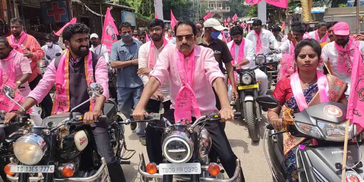 జూబ్లీహిల్స్‌లో పండుగలా జెండా పండగ