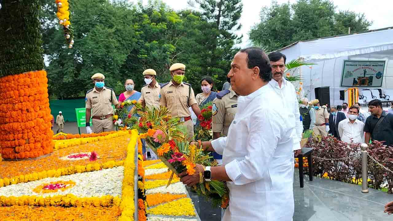 దేవుడి పేరిటే పాస్‌బుక్‌