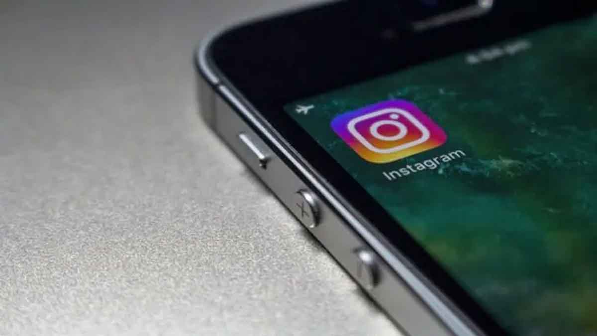 Instagram Down : ఇన్‌స్టాగ్రామ్ యూజ‌ర్ల‌కు బ్యాడ్ న్యూస్.. స‌ర్వ‌ర్ డౌన్.. ప‌నిచేయ‌ని యాప్‌