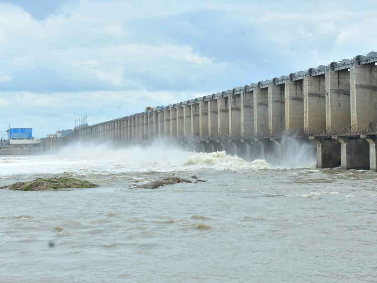 jurala Project | జూరాలకు కొనసాగుతున్న వరద