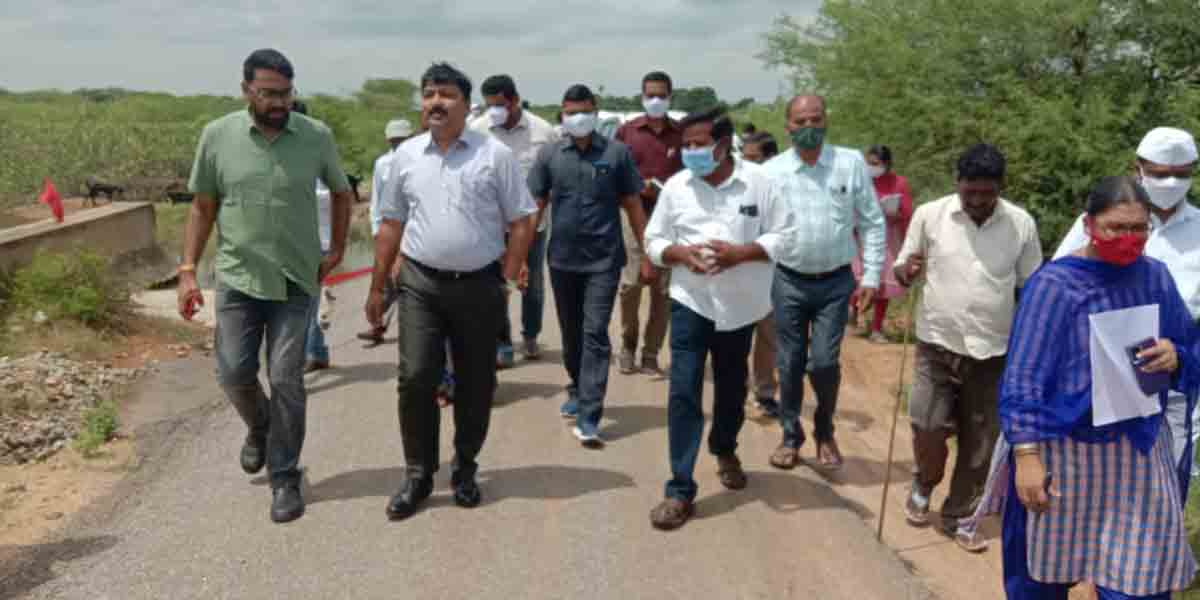 రోడ్డు మరమ్మతు పనులు చేపట్టండి : కలెక్టర్‌ శివలింగయ్య