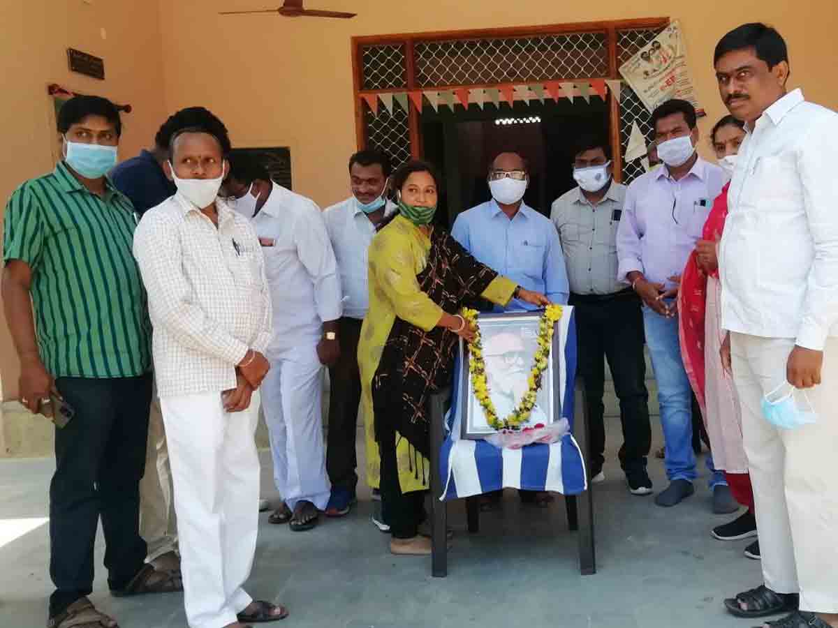 జడ్పీలో ఘనంగా కాళోజీ జయంతి వేడుకలు