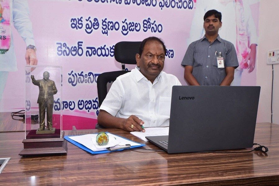 Peddapalli  | ఊరూరా వ్యాక్సినేషన్‌ ప్రత్యేక క్యాంపులు నిర్వహించాలి :  మంత్రి కొప్పుల ఈశ్వర్‌